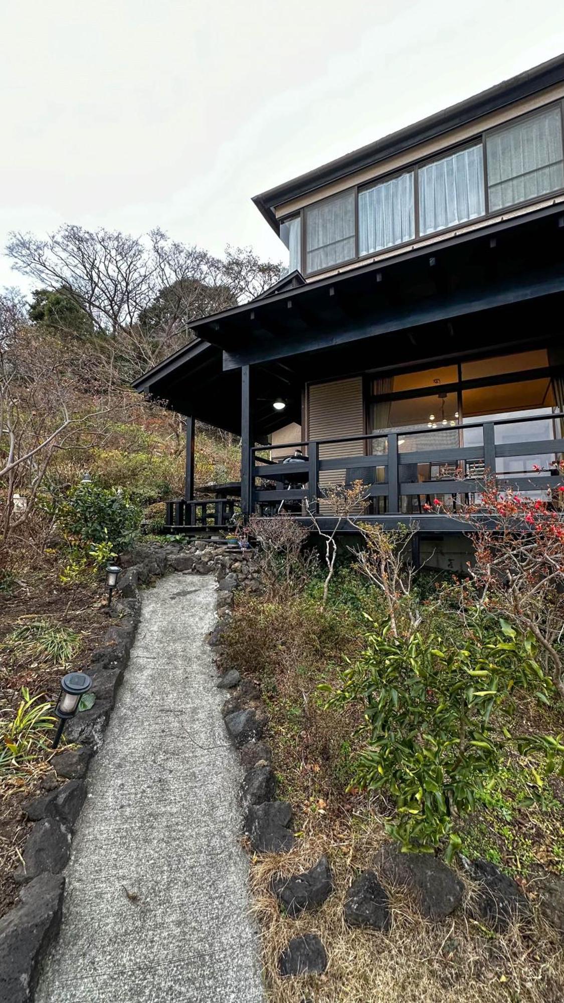 伊豆高原 温泉付別荘 Isana Mountain Villa Futo Eksteriør bilde